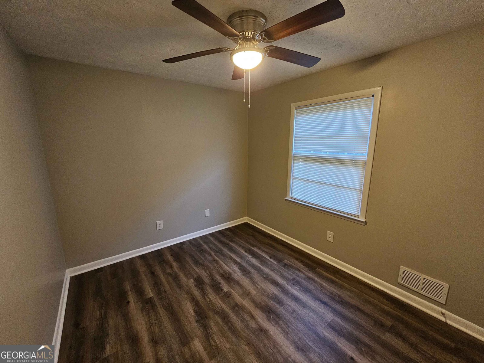 8303 Taylor Road Riverdale - 19