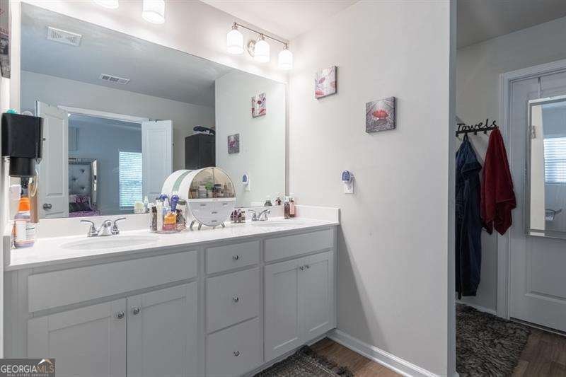 2801 Ridgeview Drive Atlanta - 28