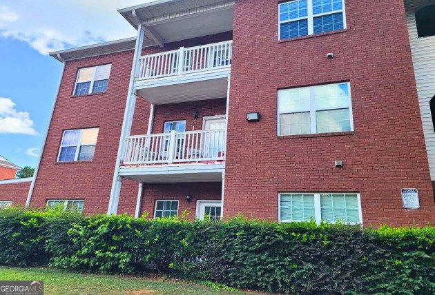 7712 Autry Circle Douglasville - 2