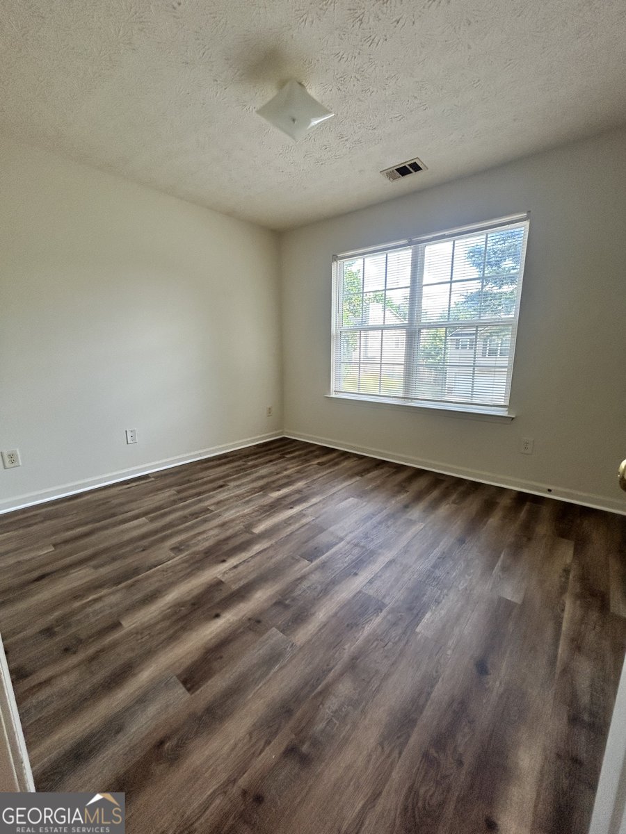 375 Sapphire Bend Riverdale - 22