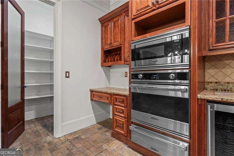 2353 HABERSHAM Drive Marietta - 18