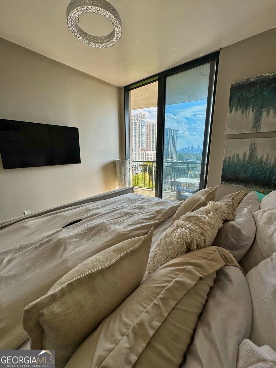 3040 Peachtree Road Atlanta - 17
