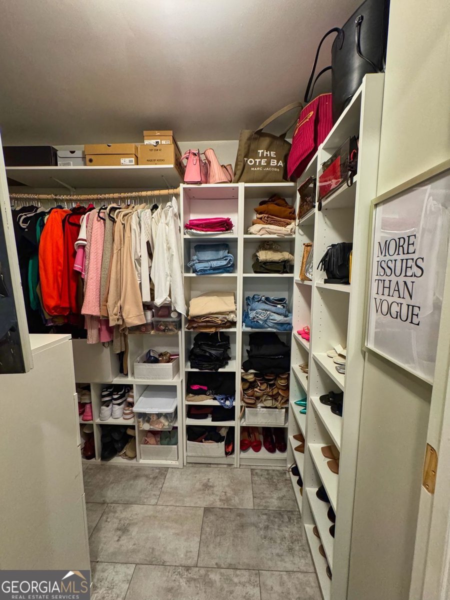 3040 Peachtree Road Atlanta - 24