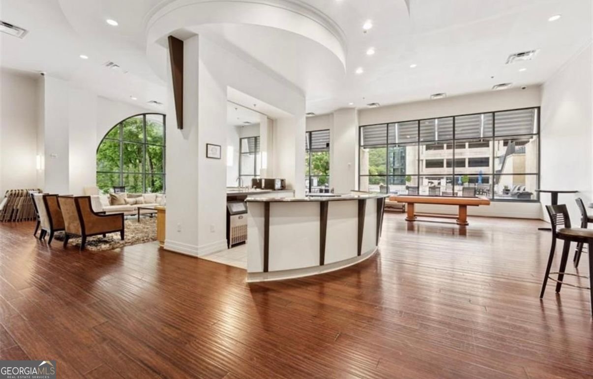 3040 Peachtree Road Atlanta - 33