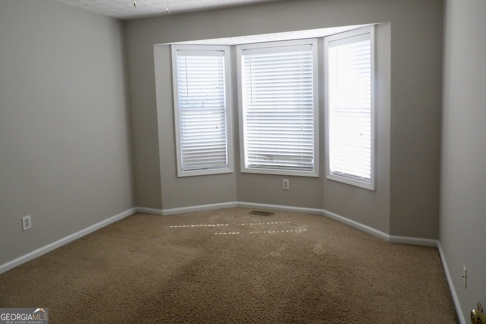 302 Jonaquil Avenue Auburn - 16
