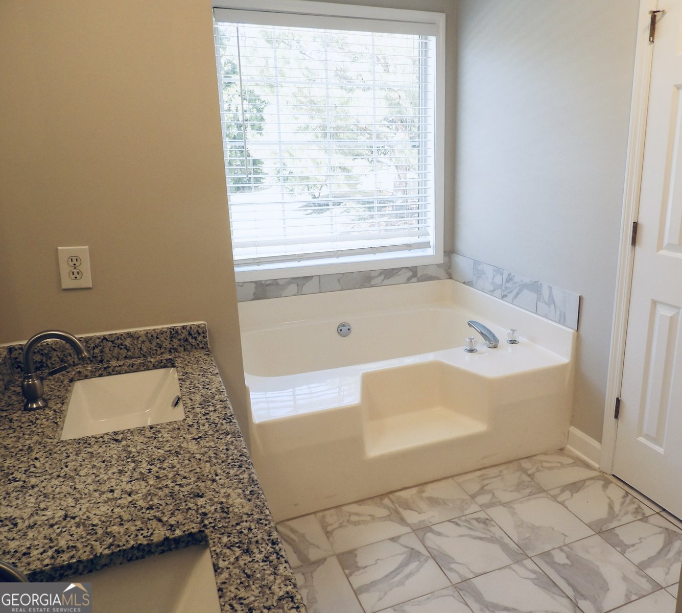 302 Jonaquil Avenue Auburn - 4