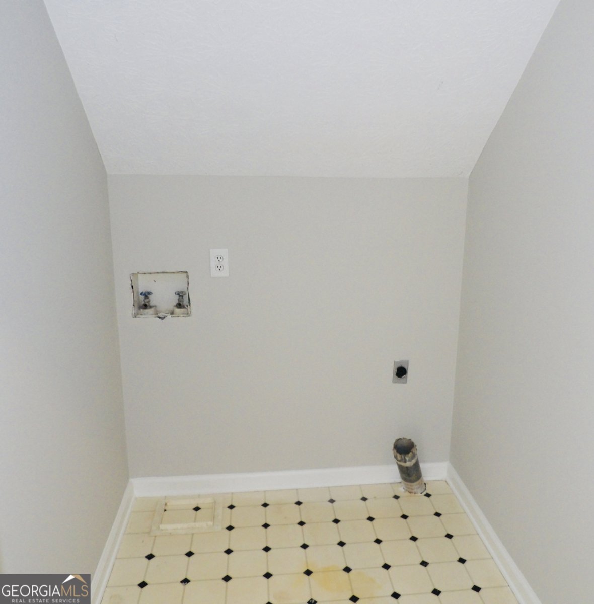 302 Jonaquil Avenue Auburn - 8