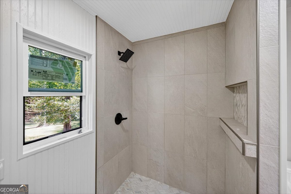 1498 Beaver Oaks Drive Macon - 27
