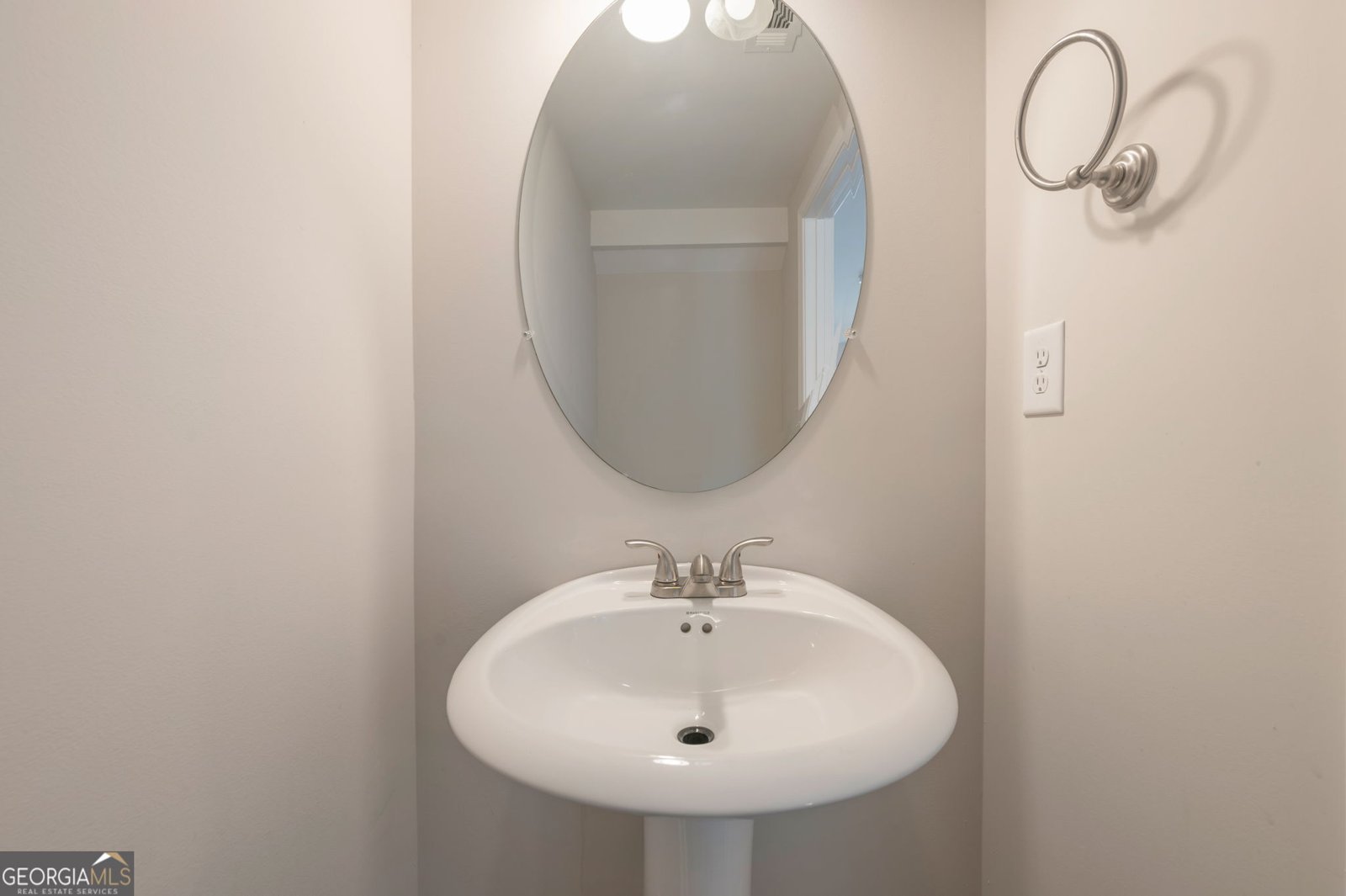 328 Ashigan Street Union City - 8