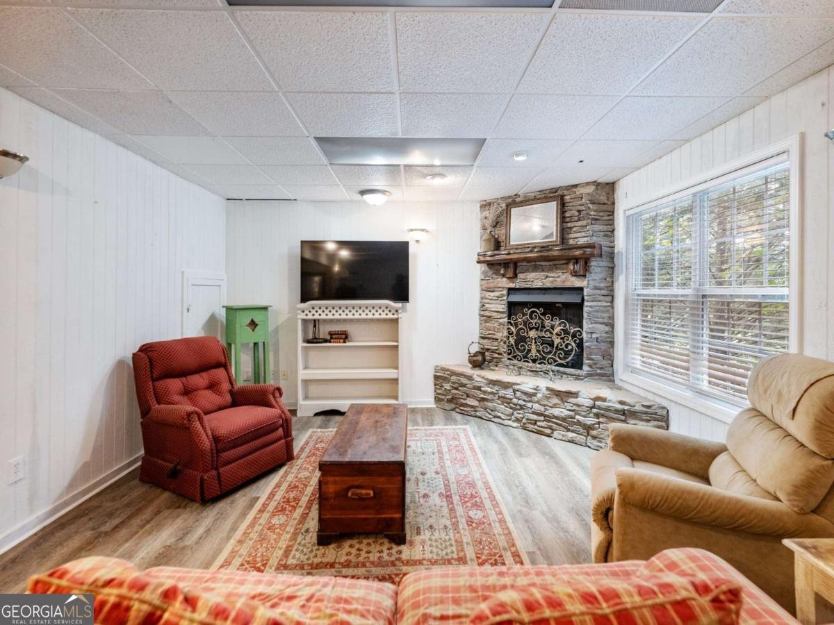 2641 Waters Edge Drive Gainesville - 38