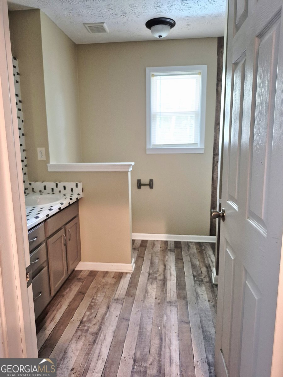 256 Oceanliner Drive Winder - 11