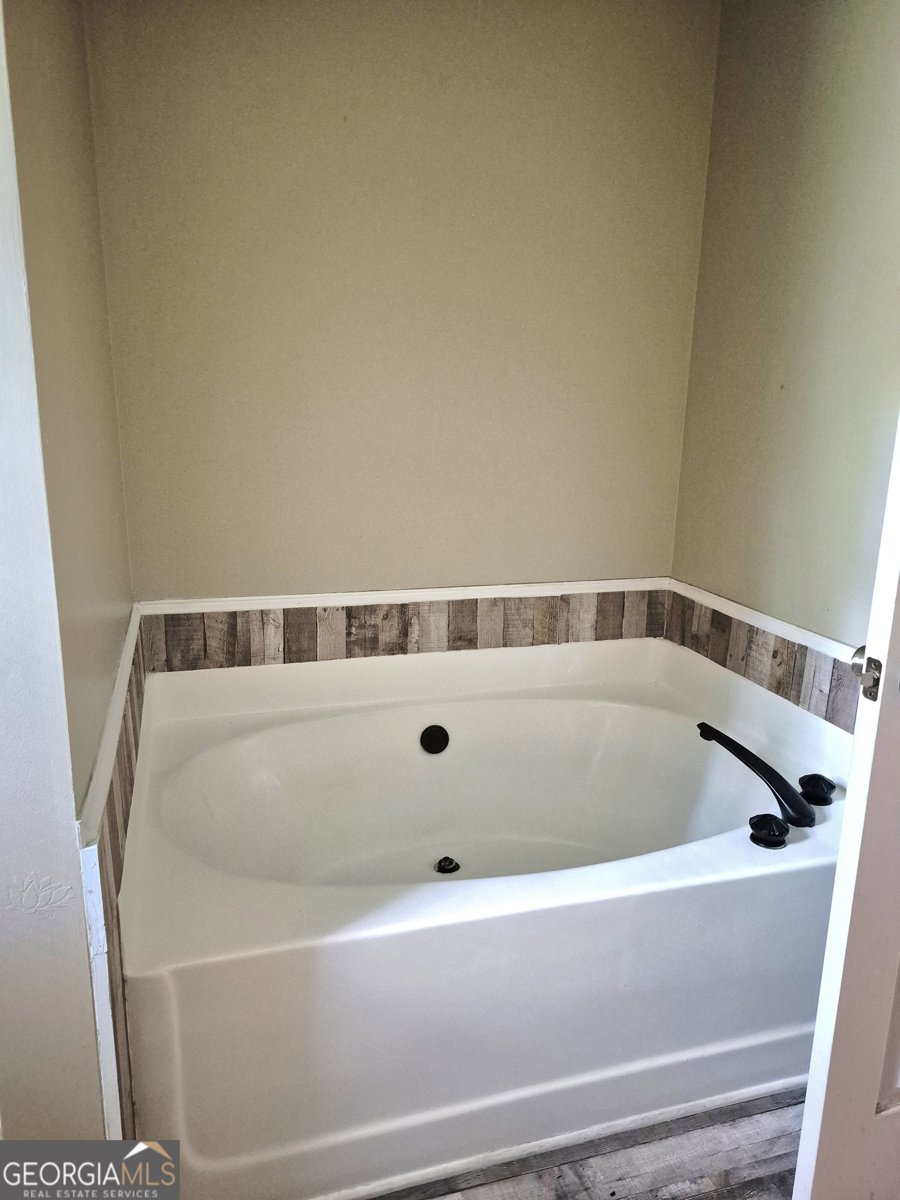 256 Oceanliner Drive Winder - 12