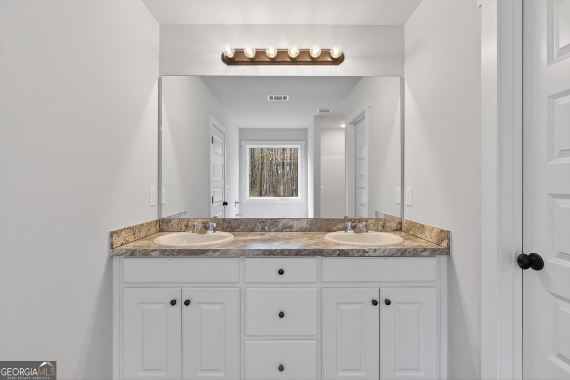 160 Chad Walk Statham - 45