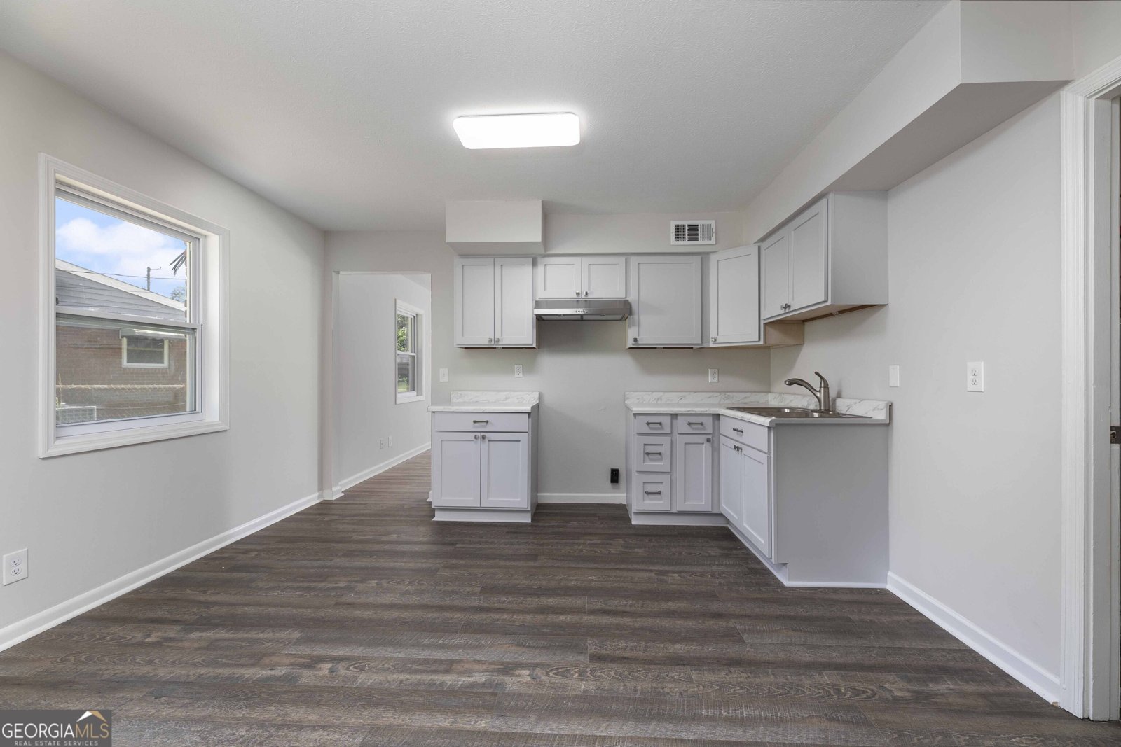 4785 Gardiner Drive Columbus - 11
