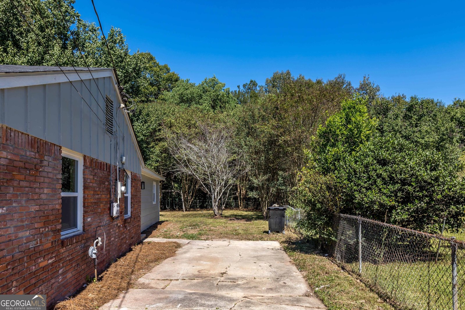 4785 Gardiner Drive Columbus - 19