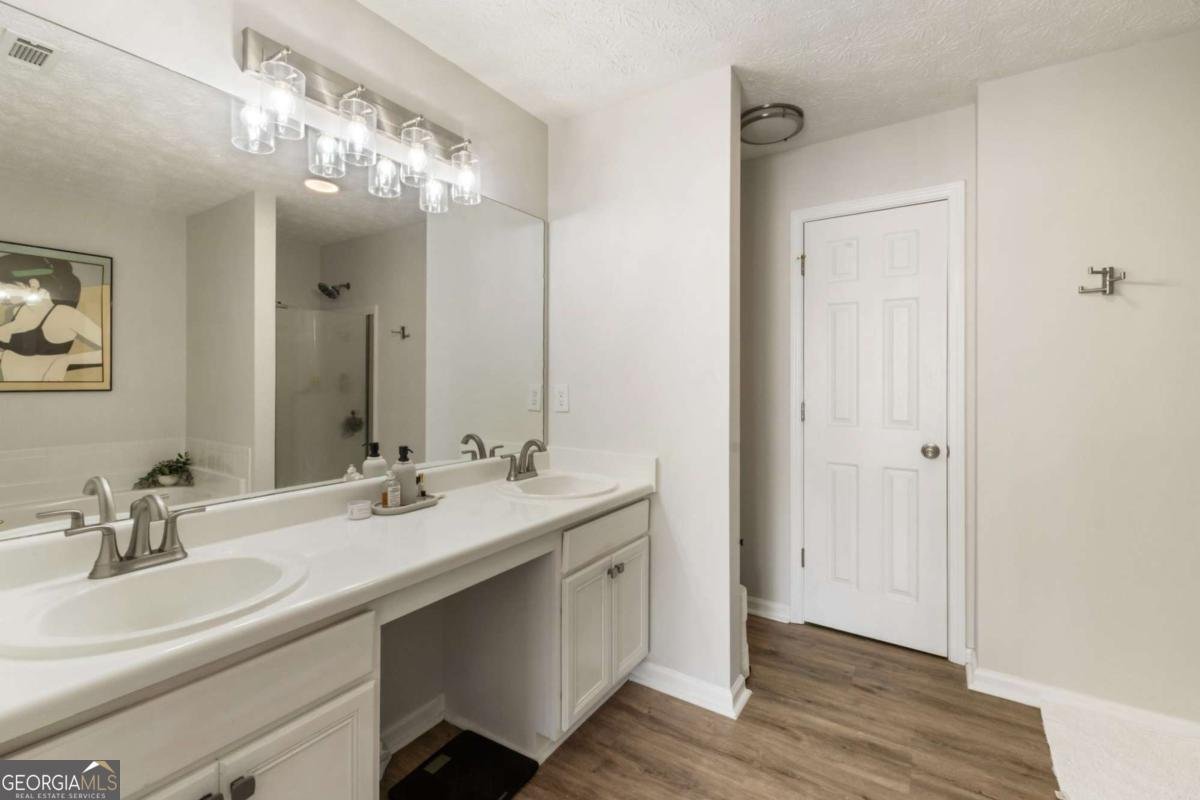 6461 Topside Avenue Flowery Branch - 45