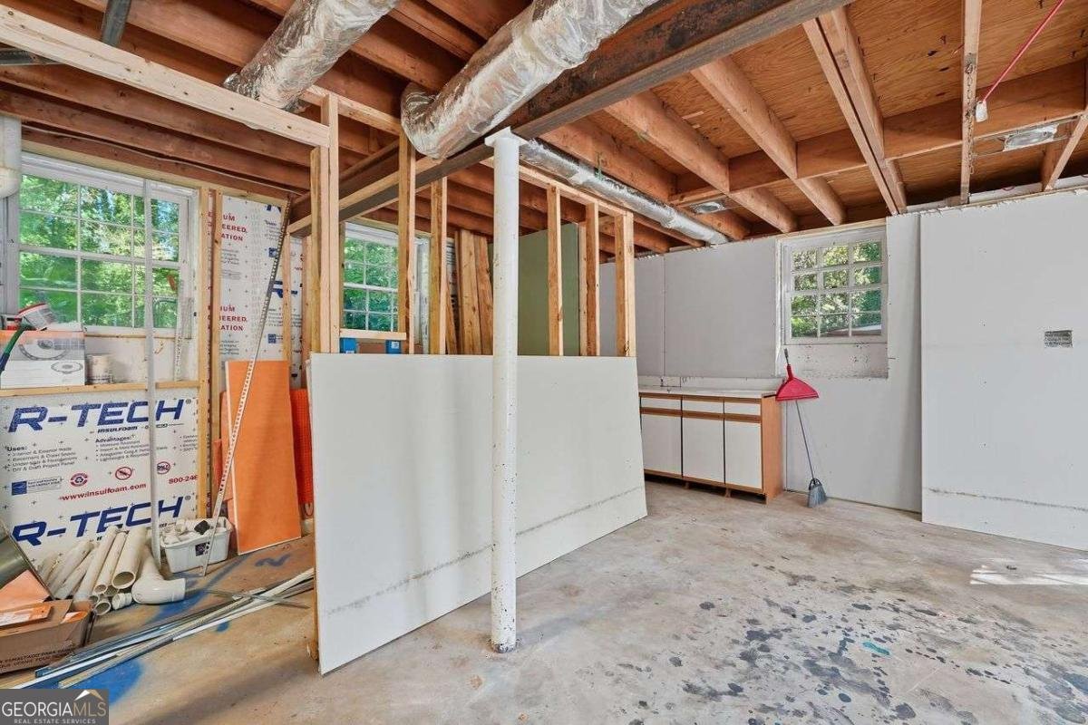 2401 Nowlin Circle Acworth - 33