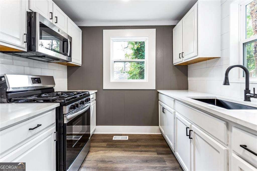340 Lee Street Forest Park - 16