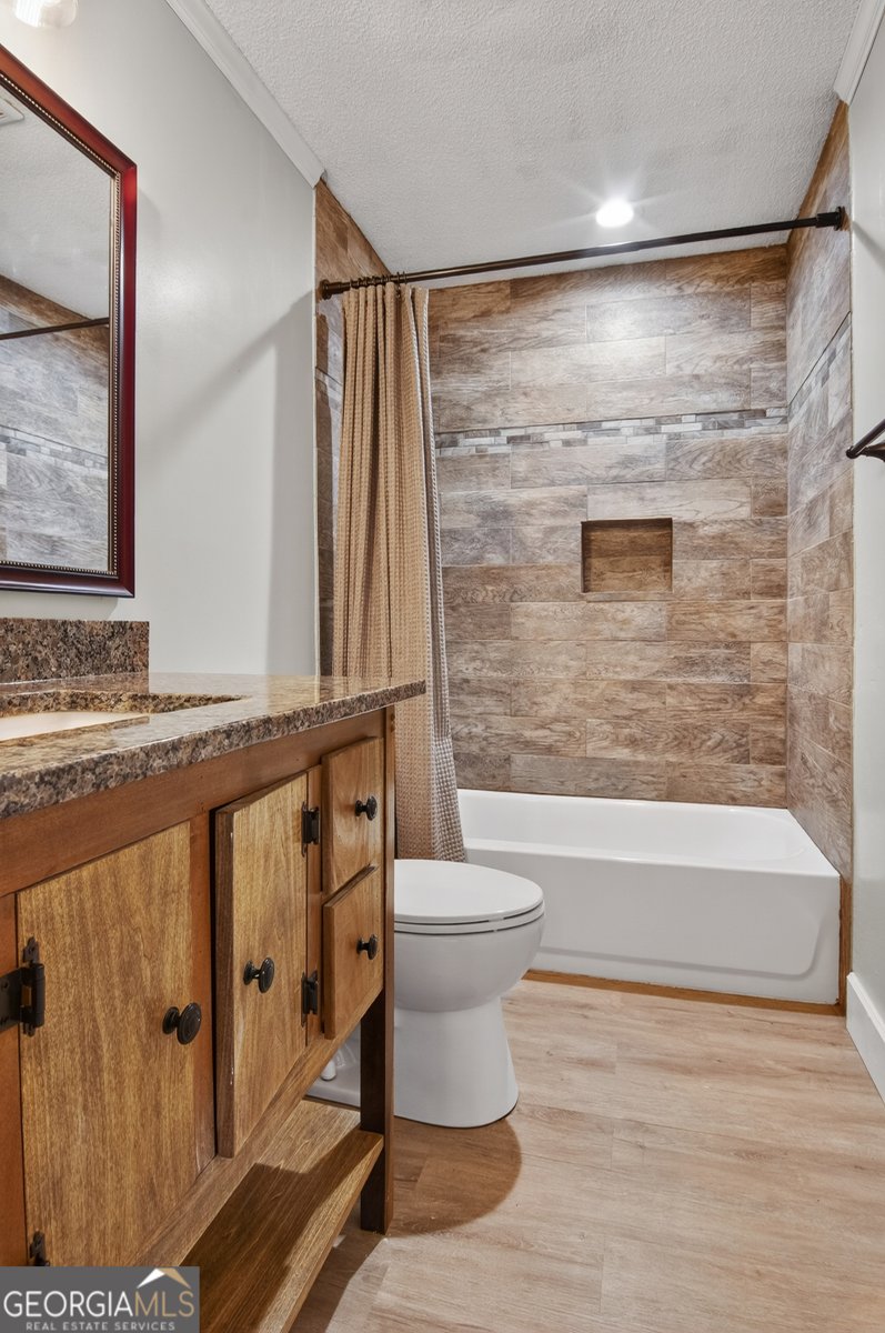 133 Woodhurst Drive Hartwell - 23