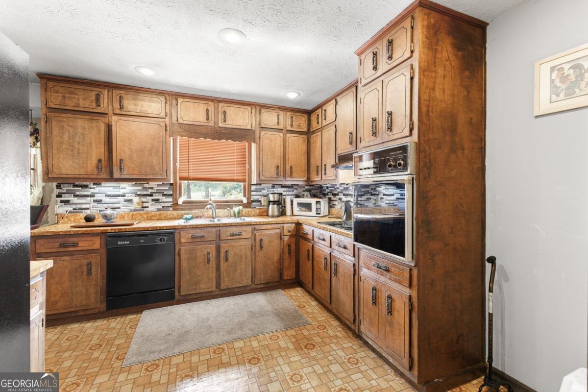 5174 Whitmire Road Gainesville - 2