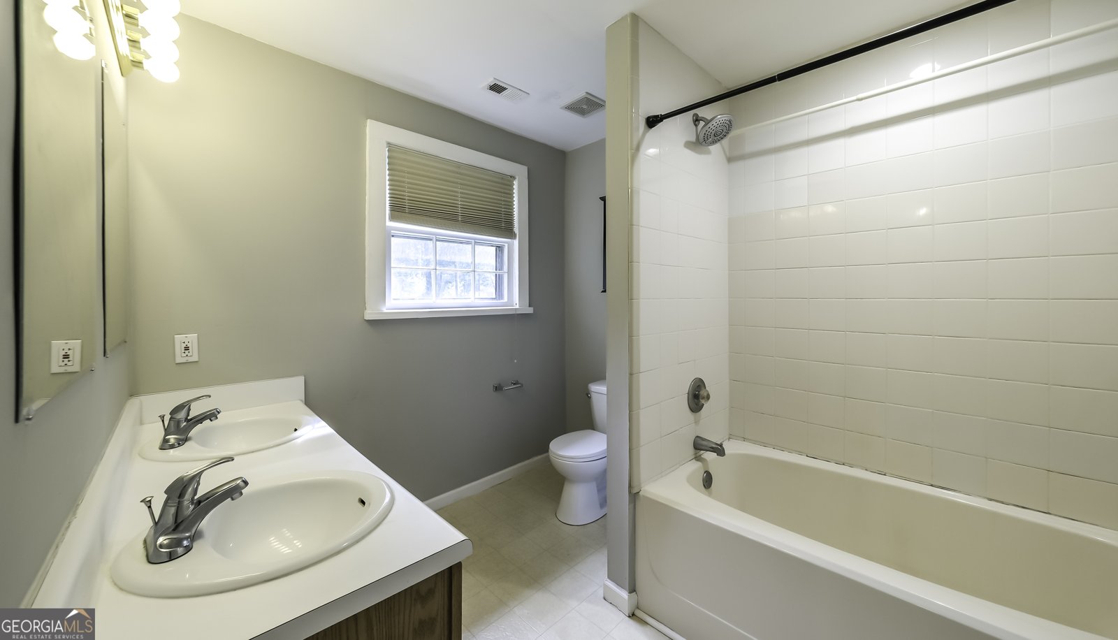 201 Stewart Street Carrollton - 29