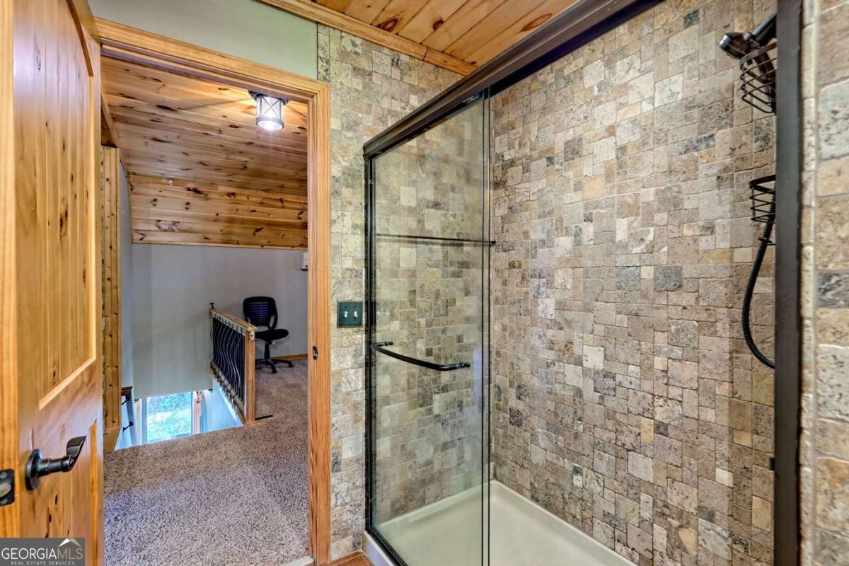 206 Peckerwood Road Hayesville - 37