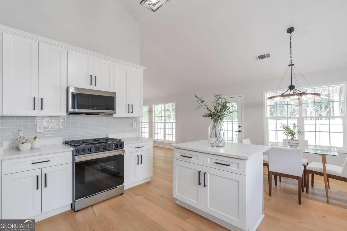 712 Towering Pine Trail Lawrenceville - 16