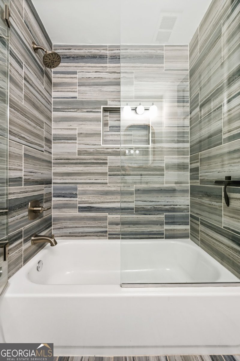 3089 Del Monico Drive Decatur - 22