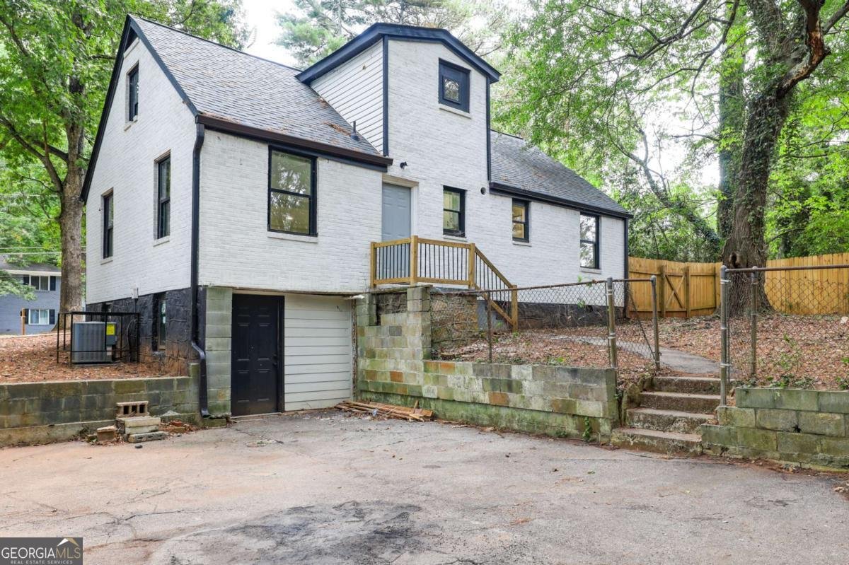 1767 Line Street Decatur - 17