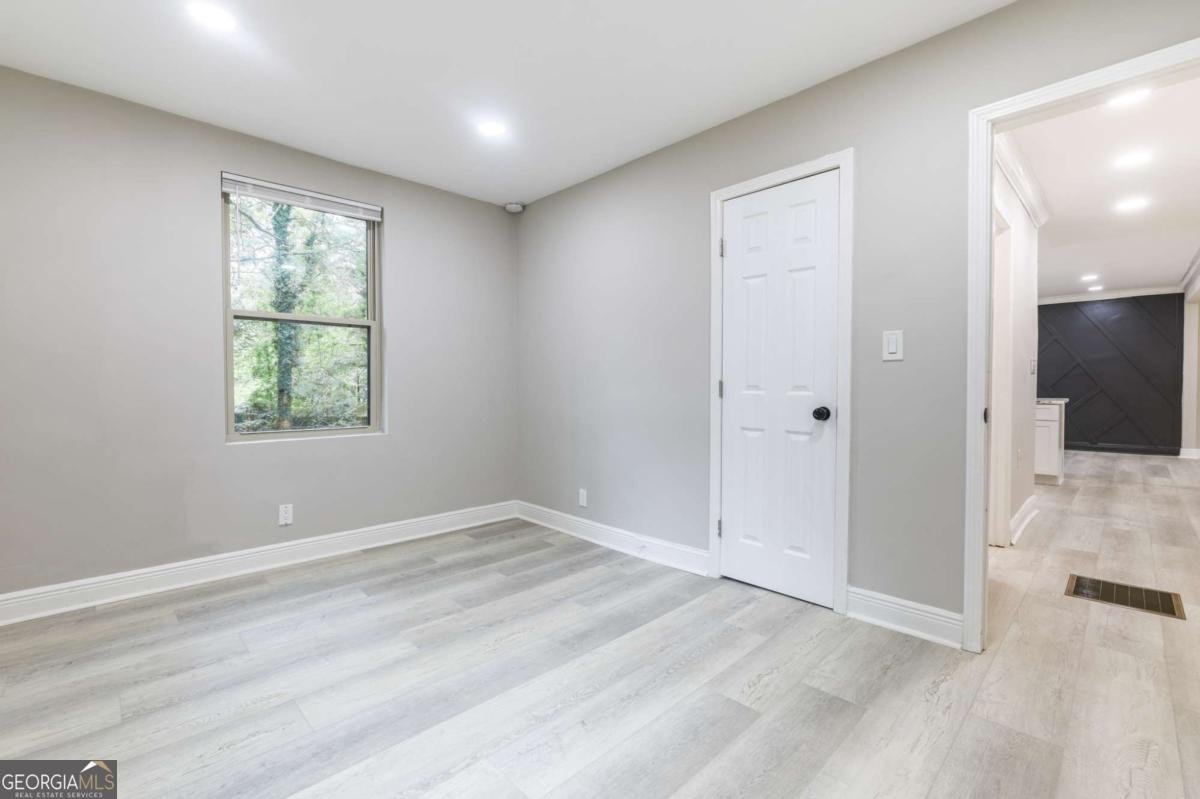 1767 Line Street Decatur - 9