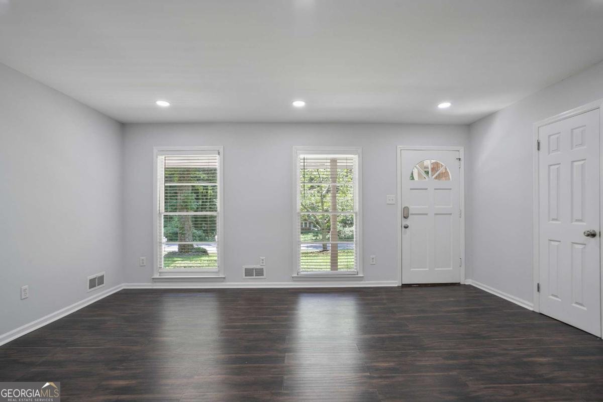 85 Valleybrook Drive Fairburn - 5