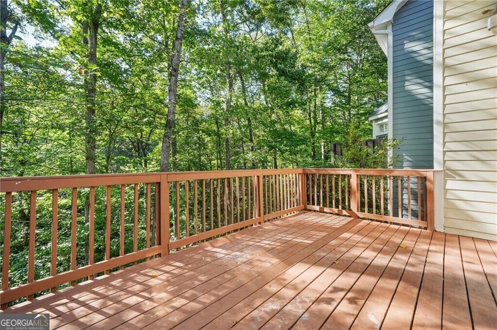110 River Ridge Lane Roswell - 44