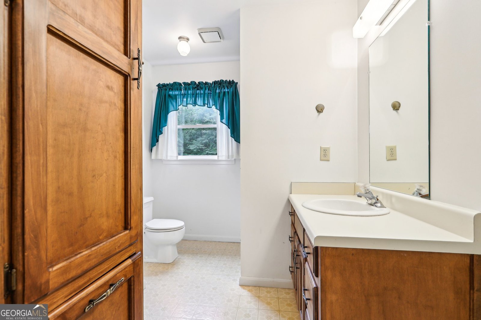 8464 Pleasant Hill Road Lithonia - 19