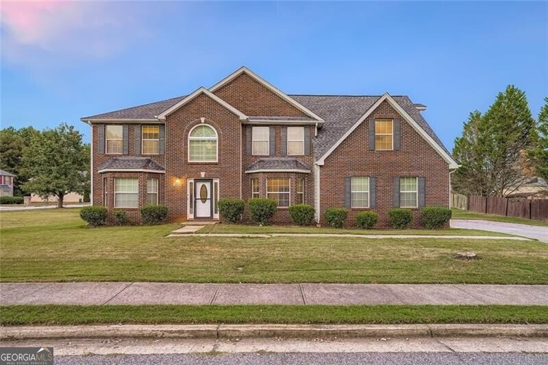 6843 Foxfire Place Atlanta - 1