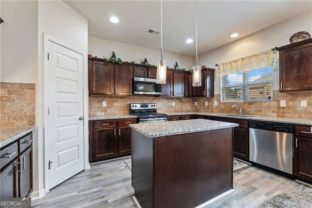 25 Mary Jane Lane Covington - 10