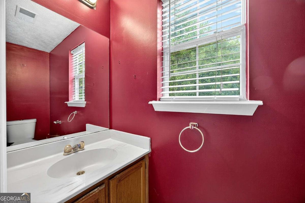 4537 Rushing Wind Court Powder Springs - 4