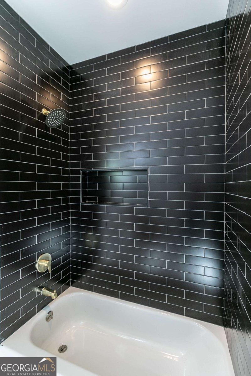 120 B Howard Street Atlanta - 11