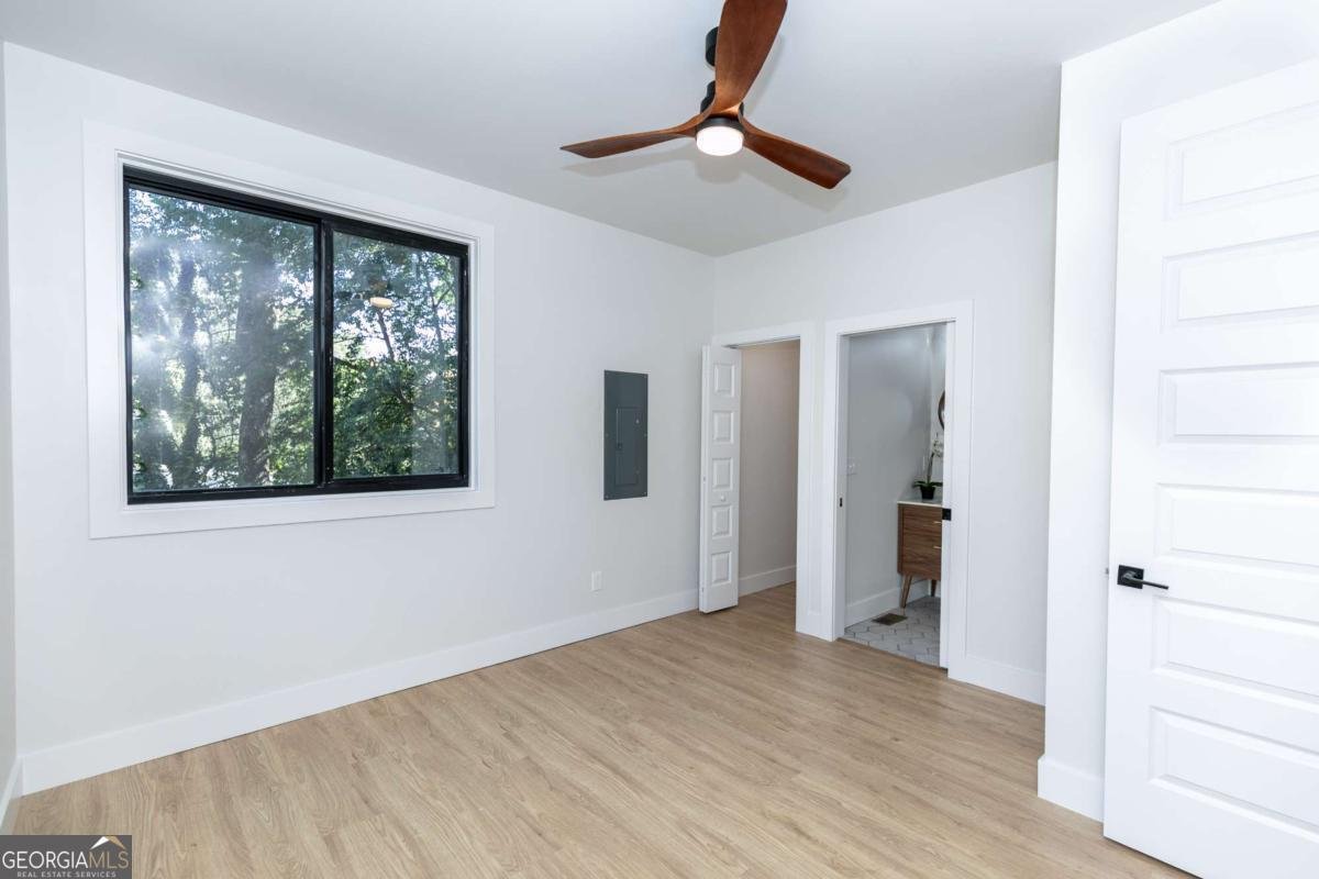 120 B Howard Street Atlanta - 25