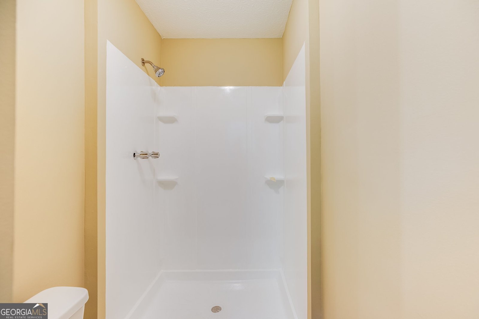6201 Hillpine Drive Douglasville - 24