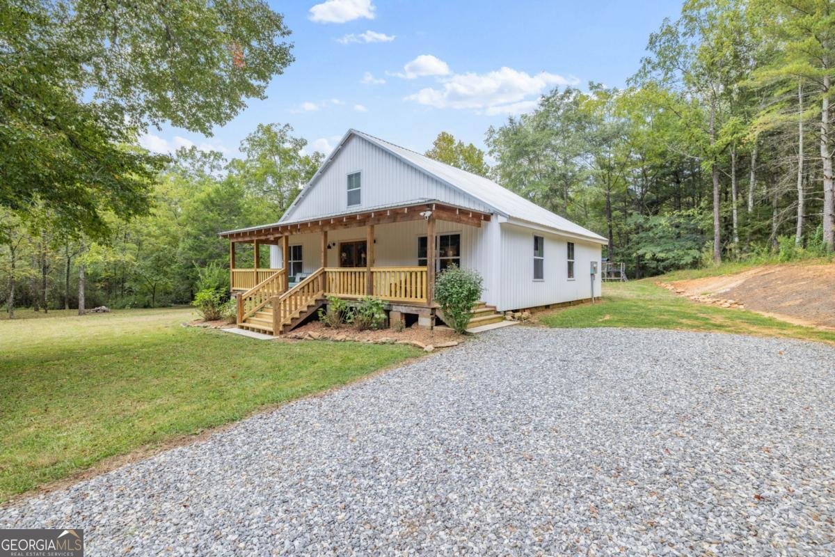 385 Amys Road Clarkesville - 1