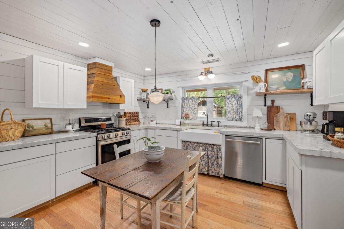 385 Amys Road Clarkesville - 14