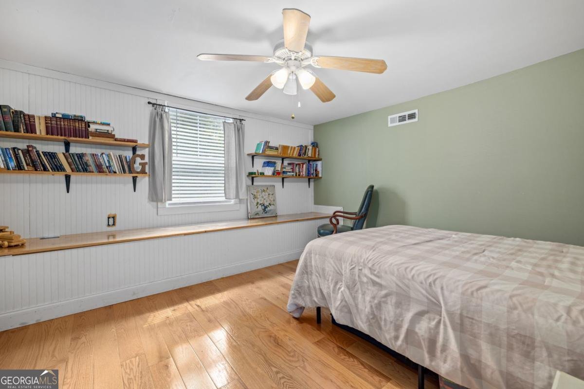 385 Amys Road Clarkesville - 29