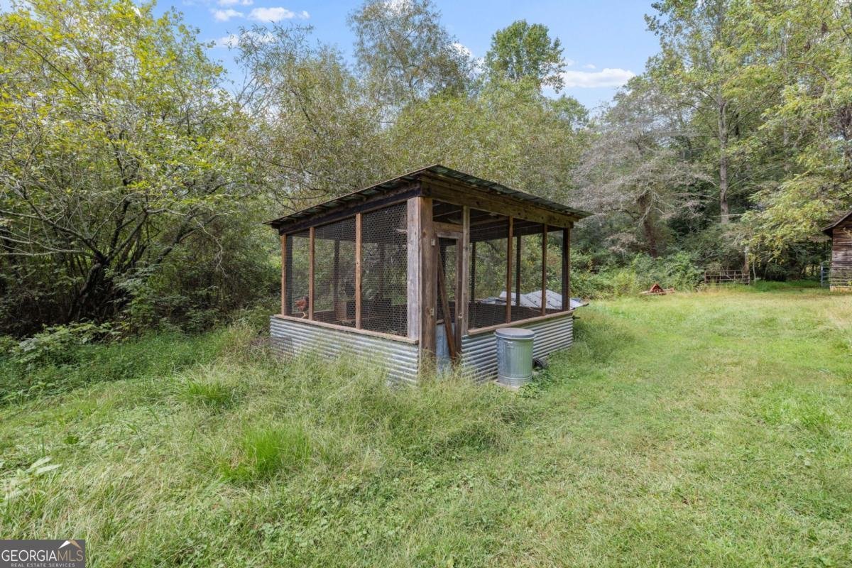 385 Amys Road Clarkesville - 39