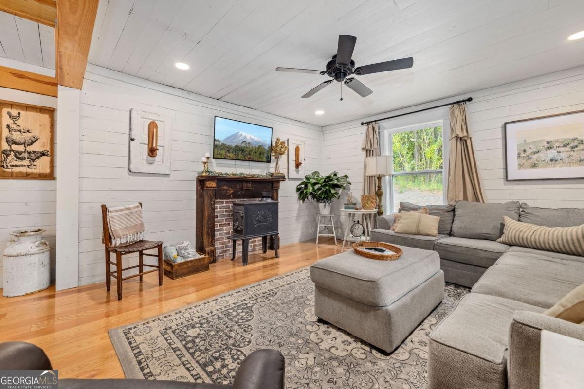 385 Amys Road Clarkesville - 9