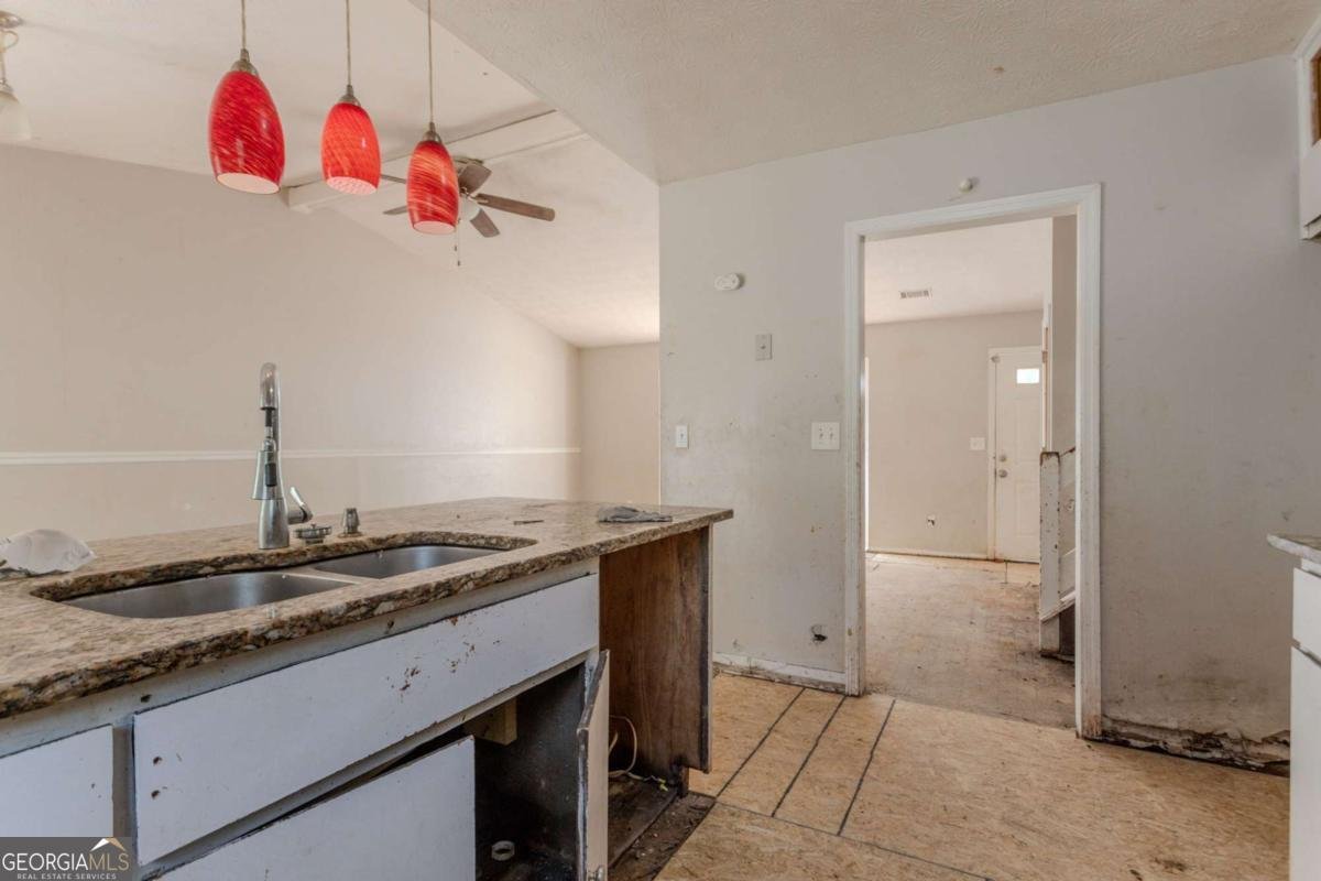 6202 Saint Christophers Court Lithonia - Photo 8