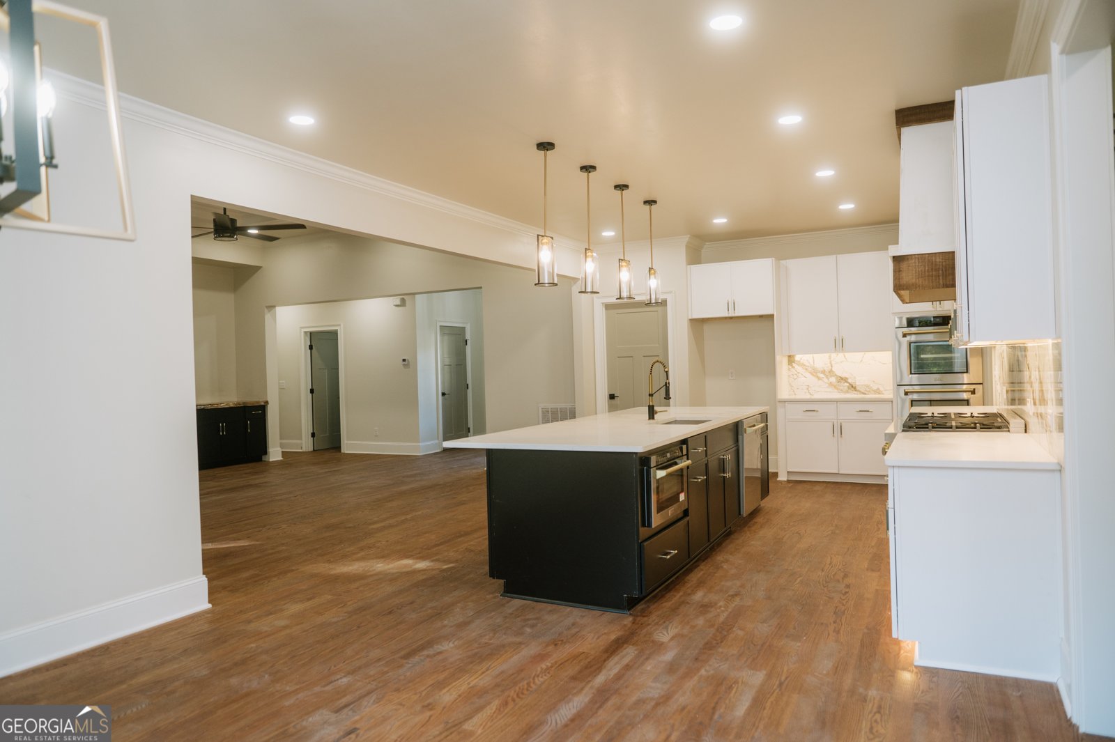 281 Abbington Way Clarkesville - 20