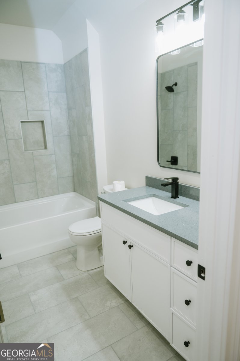 281 Abbington Way Clarkesville - 40