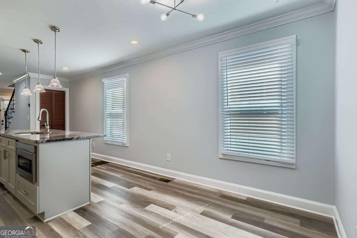 677 Ira Street Atlanta - 10