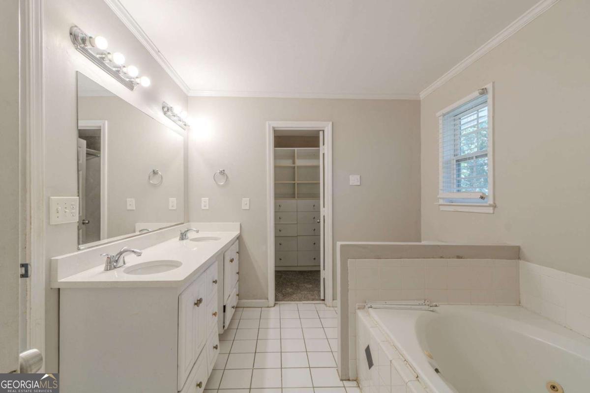 927 Magna Carta Drive Atlanta - 10