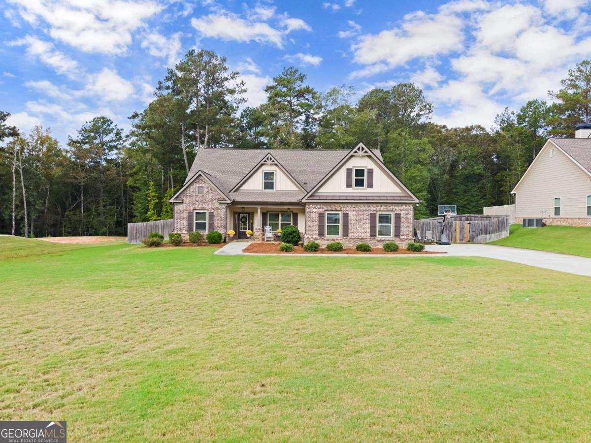 1235 Fairwinds Drive Loganville - 1
